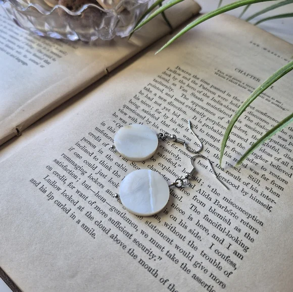 Elegant Sea Shell Dangle Earrings | Ocean Inspired Accessories - Picture 4 of 7